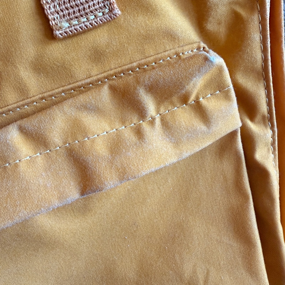GUC Fjällräven Kånken Backpack in Mustard Yellow - Picture 2 of 16